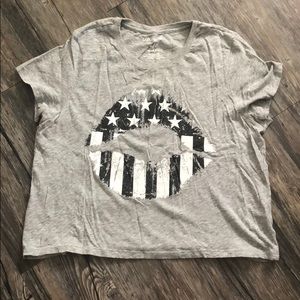 Lips crop top